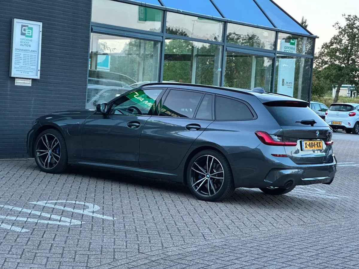 330e High Executive/LED/NAVI/CARPLAY/CAMERA/NETTE STAAT