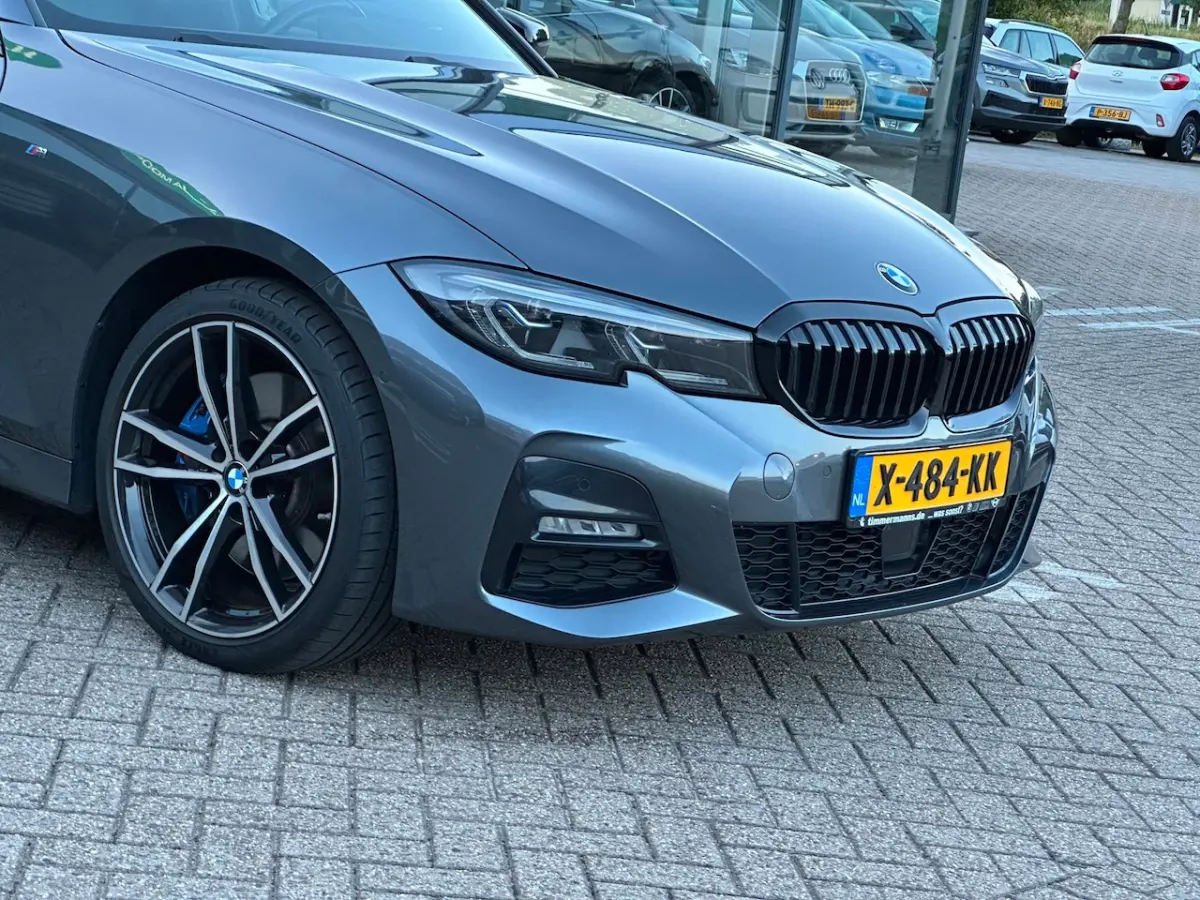 330e High Executive/LED/NAVI/CARPLAY/CAMERA/NETTE STAAT