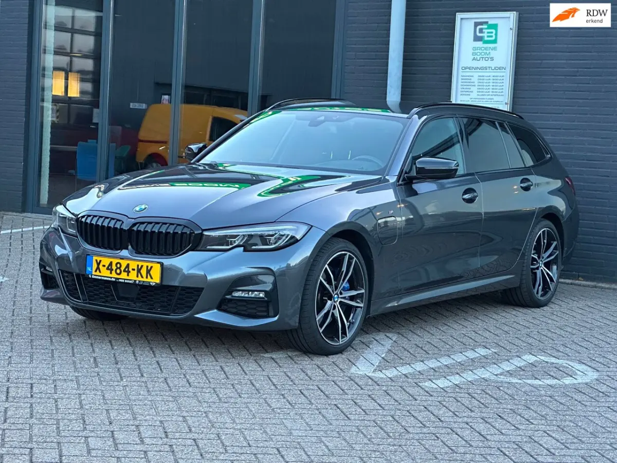 330e High Executive/LED/NAVI/CARPLAY/CAMERA/NETTE STAAT