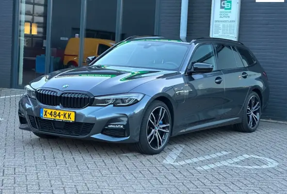 330e High Executive/LED/NAVI/CARPLAY/CAMERA/NETTE STAAT