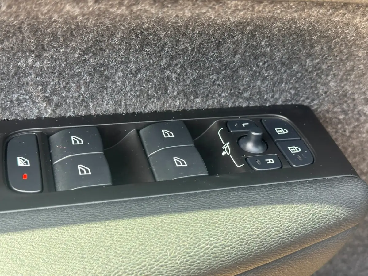1.5 T2 Momentum/1STE EIG/CAMERA/NAVI/CARPLAY/NL-AUTO NAP