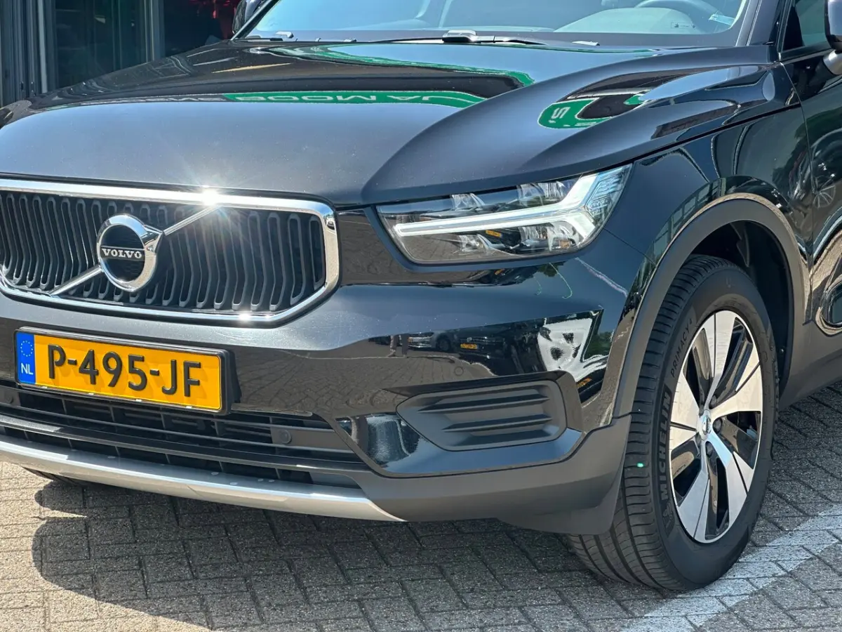 1.5 T2 Momentum/1STE EIG/CAMERA/NAVI/CARPLAY/NL-AUTO NAP