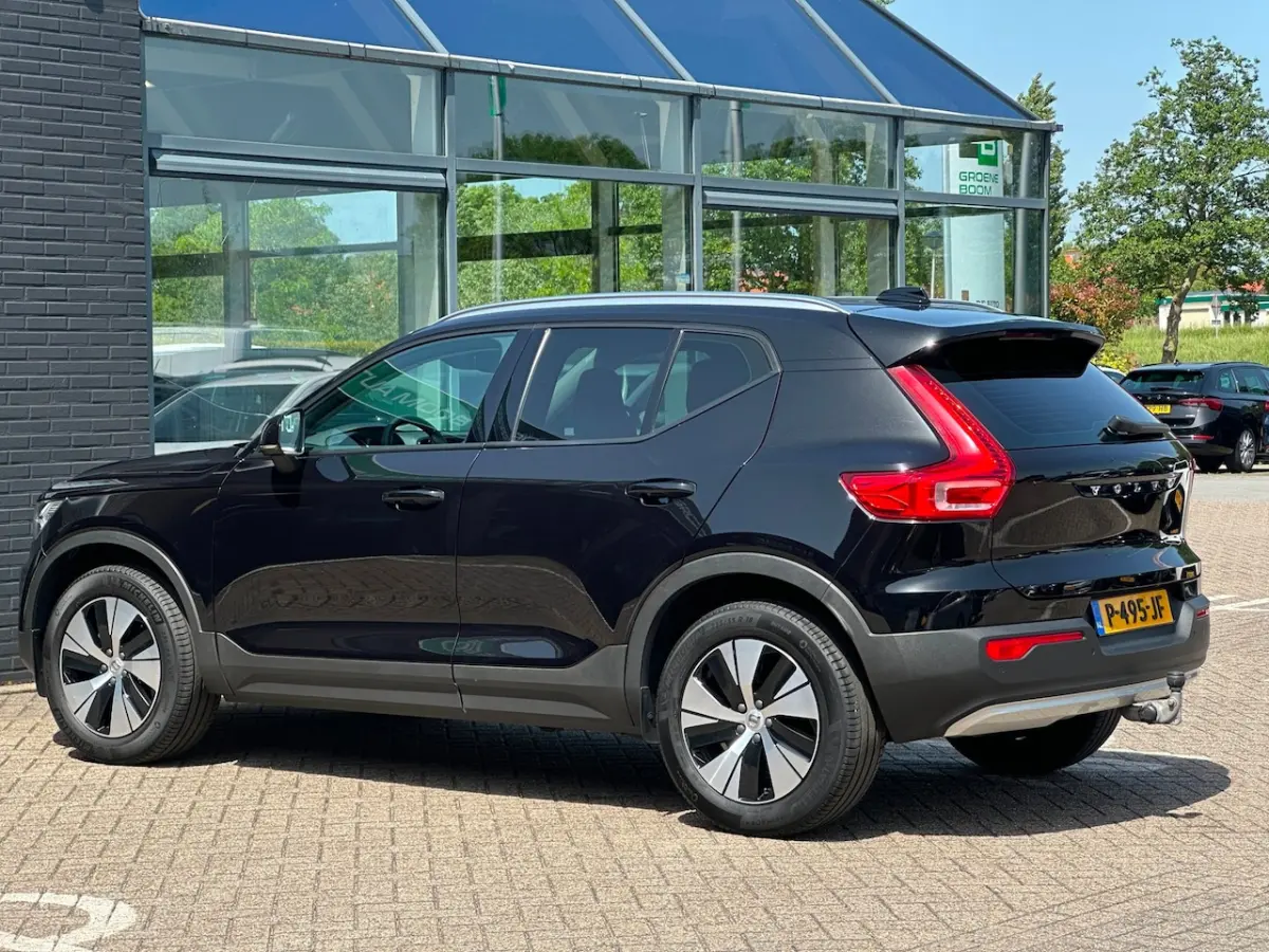 1.5 T2 Momentum/1STE EIG/CAMERA/NAVI/CARPLAY/NL-AUTO NAP