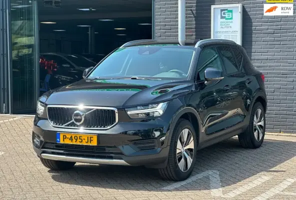 1.5 T2 Momentum/1STE EIG/CAMERA/NAVI/CARPLAY/NL-AUTO NAP