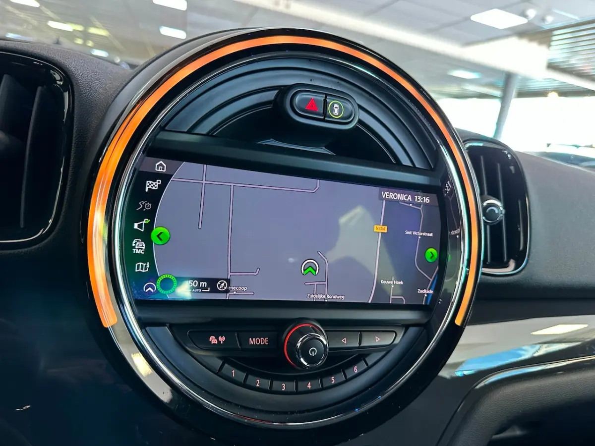 1.5 Cooper Business Edition/CARPLAY/DELERONDERHOUDEN/NL-AUTO NAP