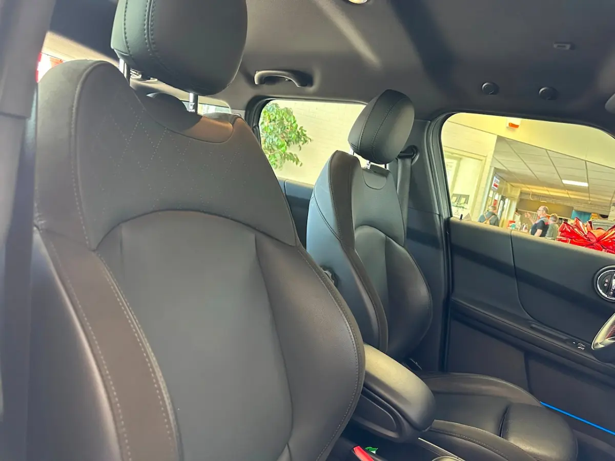 1.5 Cooper Business Edition/CARPLAY/DELERONDERHOUDEN/NL-AUTO NAP