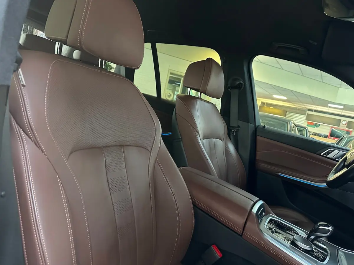 XDrive45e High Executive/CAMERA/CARPLAY/LEDER/NETTE STAAT
