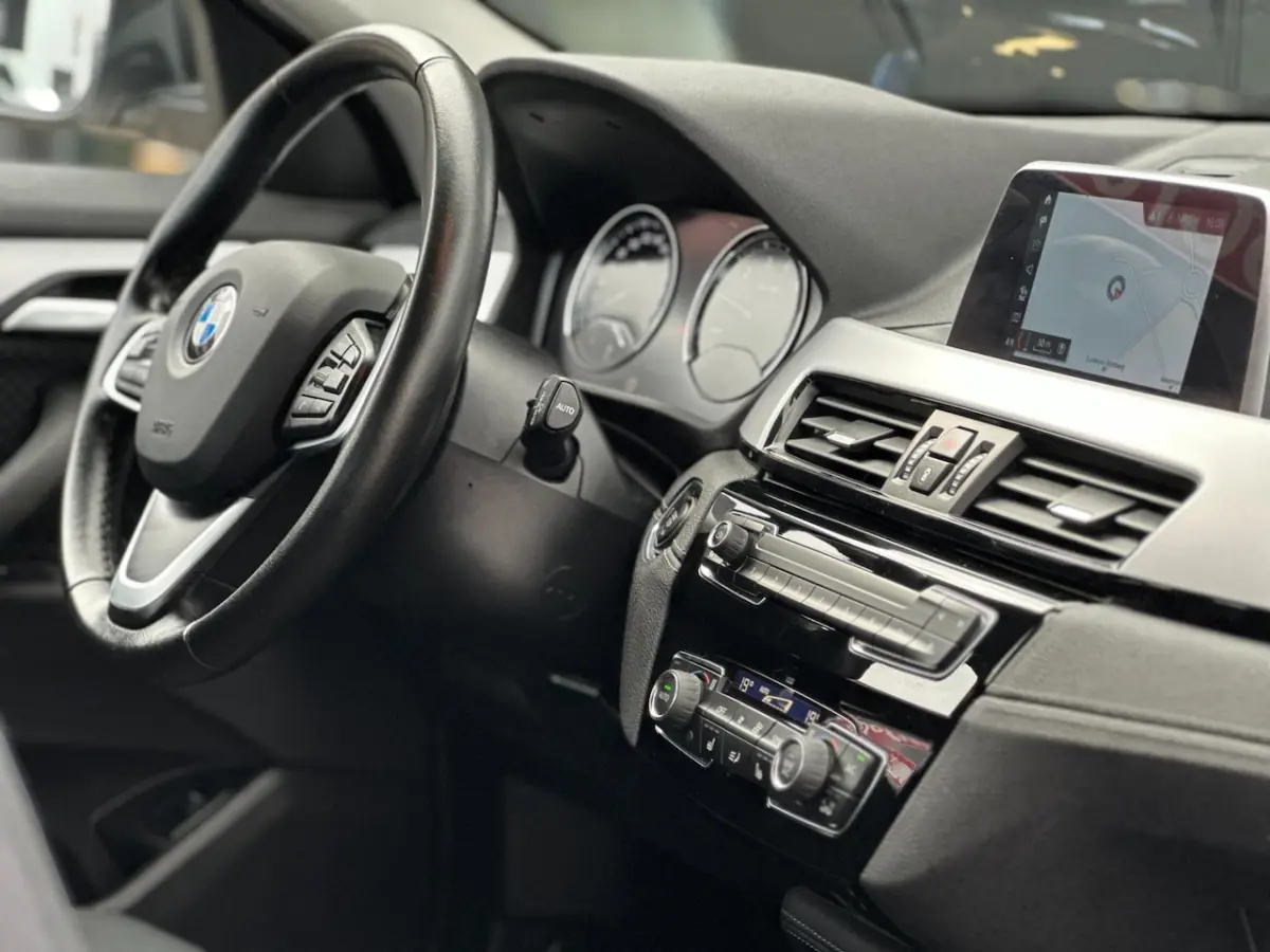 SDrive18i High Executive/XENON/NAVI/AUTOMAAT/NETTE STAAT