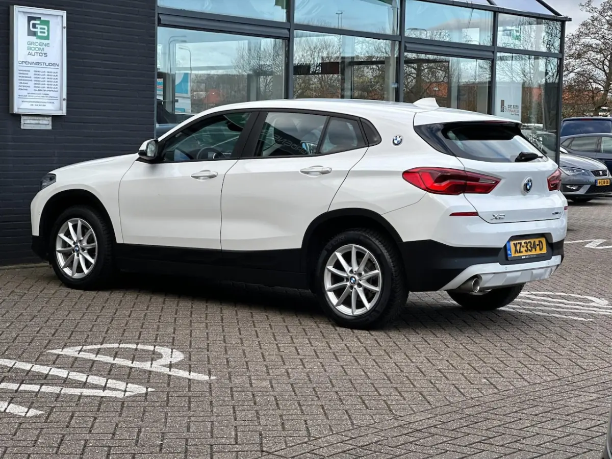 SDrive18i High Executive/XENON/NAVI/AUTOMAAT/NETTE STAAT