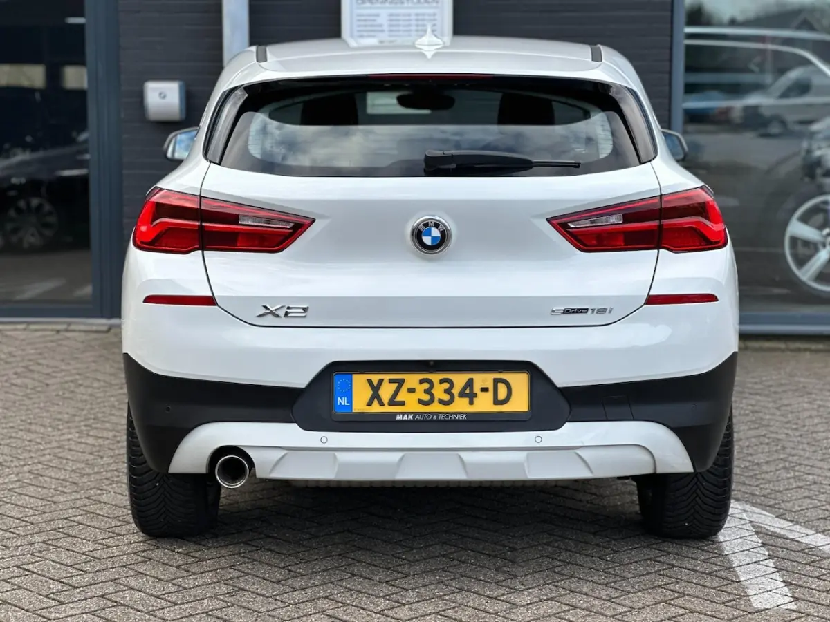 SDrive18i High Executive/XENON/NAVI/AUTOMAAT/NETTE STAAT
