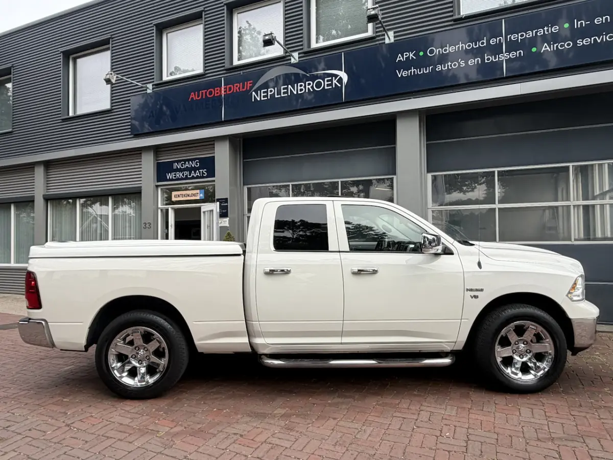 5.7 V8 4x4 Quad Cab 6'4 120 Liter gas 2009 youngtimer Km 332.104 Nap Uniek