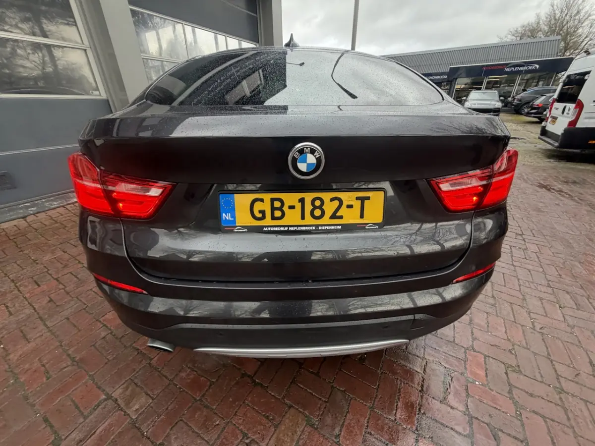xDrive20i High Executive Bj 2015 184pk Vol optie Dealer onderhouden