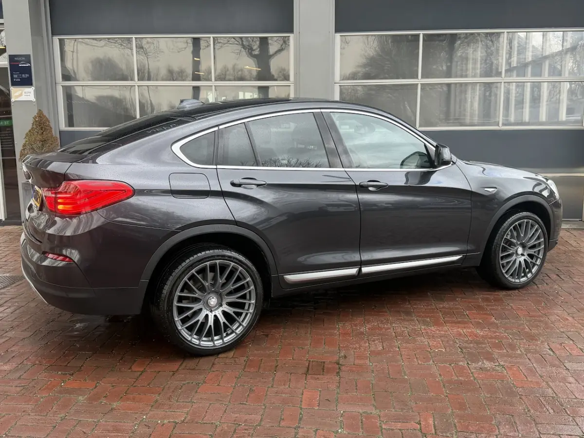 xDrive20i High Executive Bj 2015 184pk Vol optie Dealer onderhouden