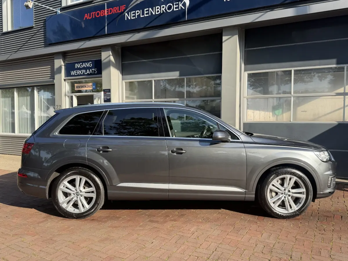 3.0 TDI e-tron quattro Sport S-Line | LED Matrix | Leder | Pano | Navi | 20 Inch | Winterp