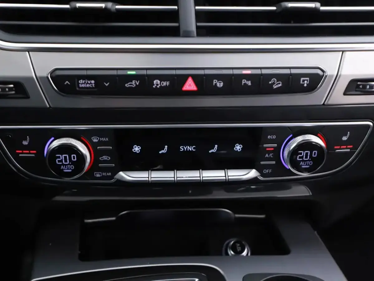 3.0 TDI e-tron quattro Sport S-Line | LED Matrix | Leder | Pano | Navi | 20 Inch | Winterp