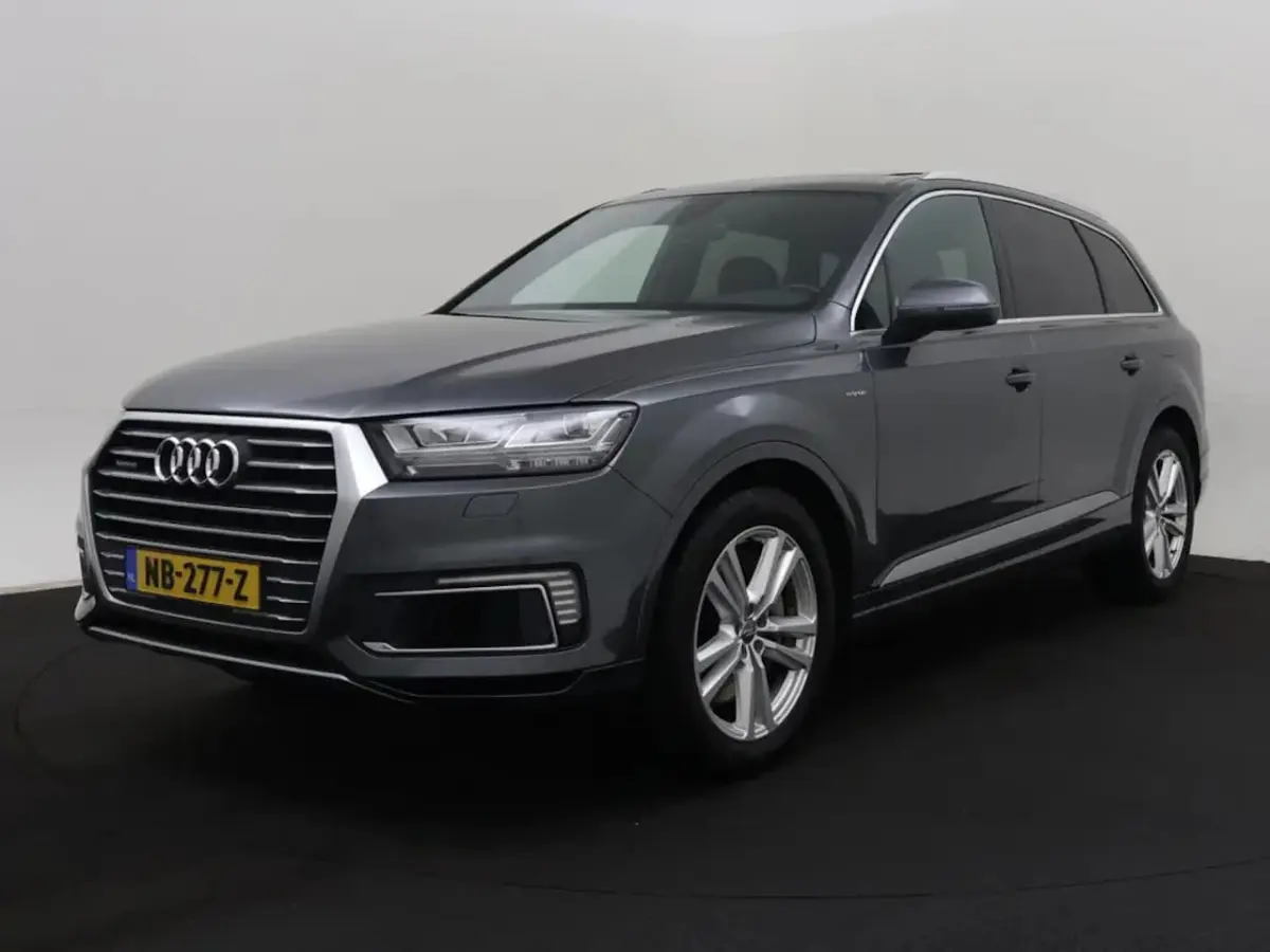 3.0 TDI e-tron quattro Sport S-Line | LED Matrix | Leder | Pano | Navi | 20 Inch | Winterp