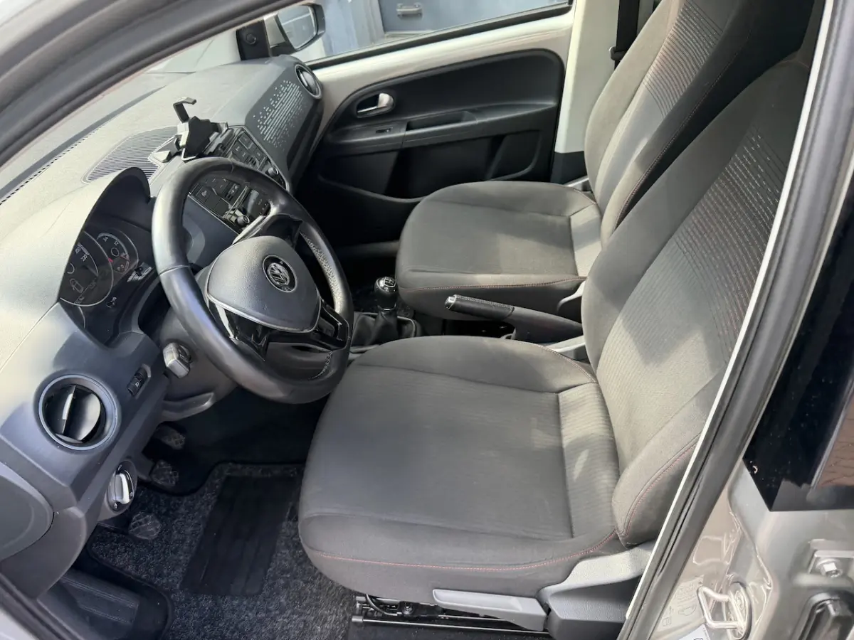 1.0 BMT up beats Bj 2017 Km 127.000 sound Airco, Cv, Electr.ramen, Radio/cd