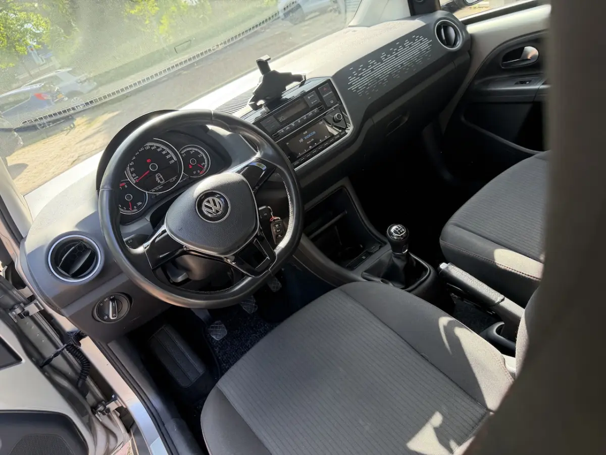 1.0 BMT up beats Bj 2017 Km 127.000 sound Airco, Cv, Electr.ramen, Radio/cd