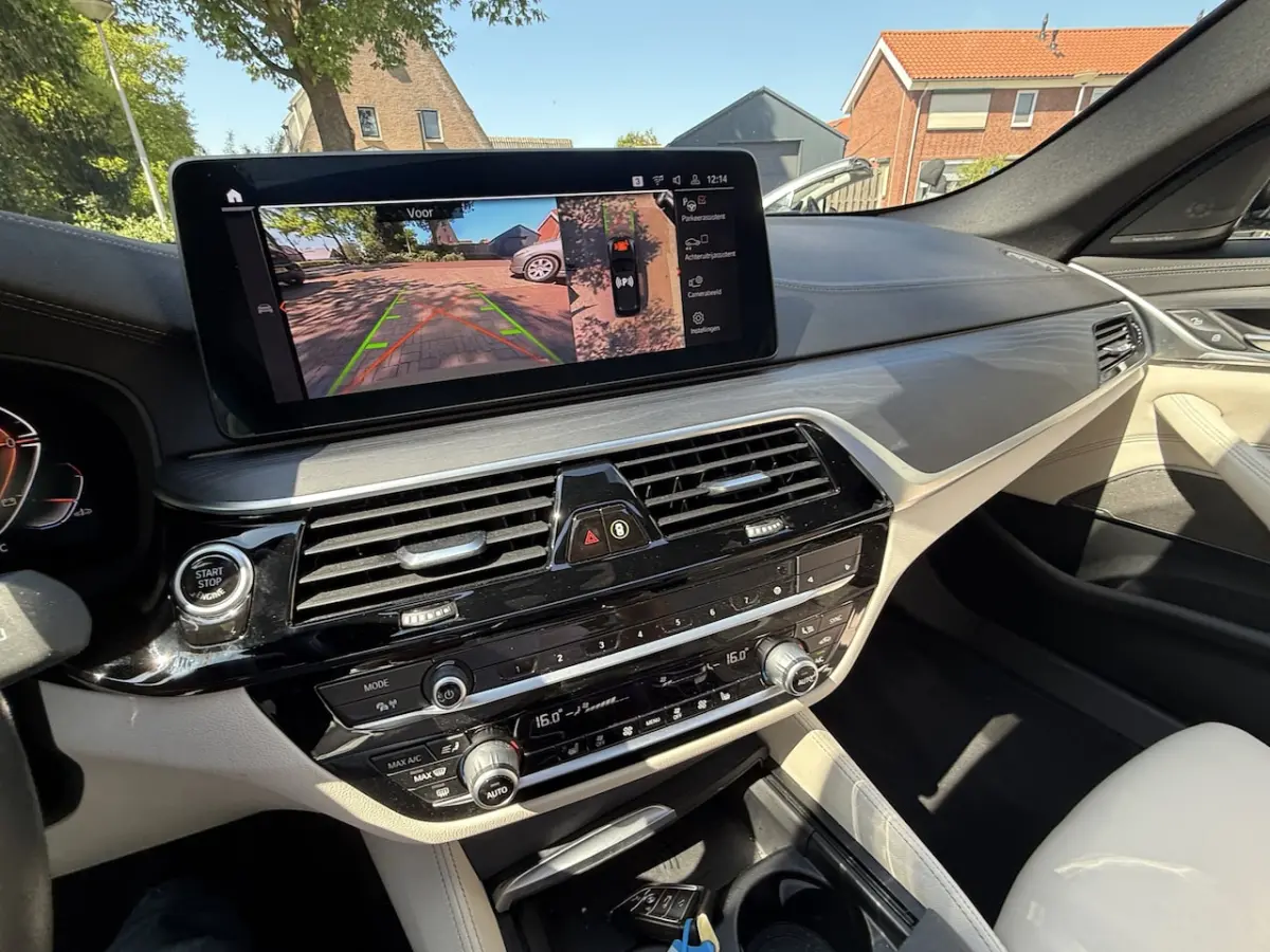 520i High Executive | Pano | Leder | 04-2021 98.473 KM