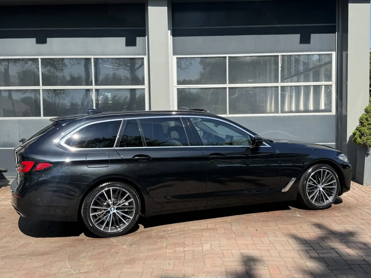 520i High Executive | Pano | Leder | 04-2021 98.473 KM