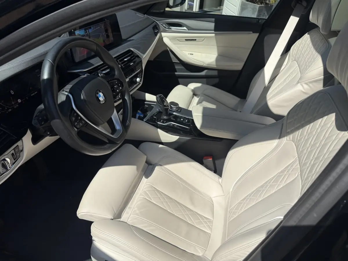 520i High Executive | Pano | Leder | 04-2021 98.473 KM