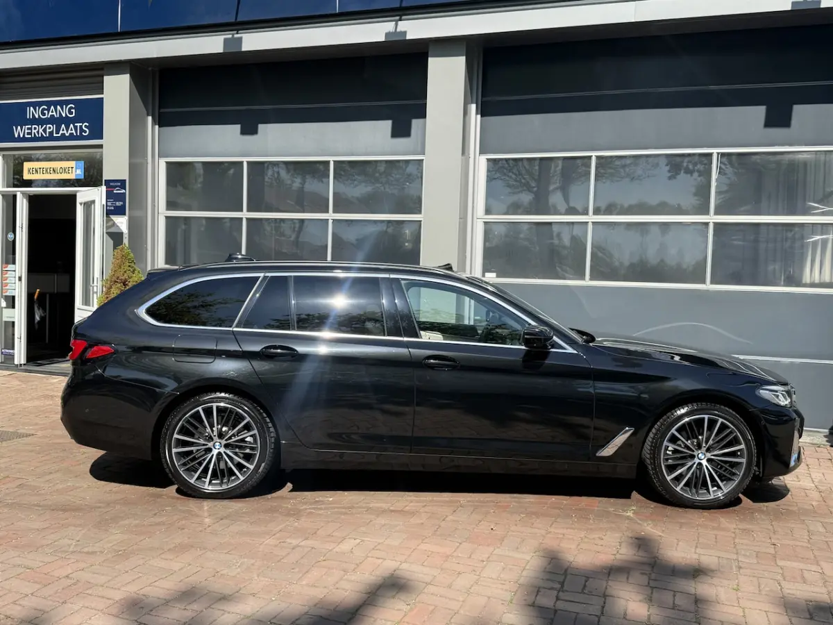 520i High Executive | Pano | Leder | 04-2021 98.473 KM