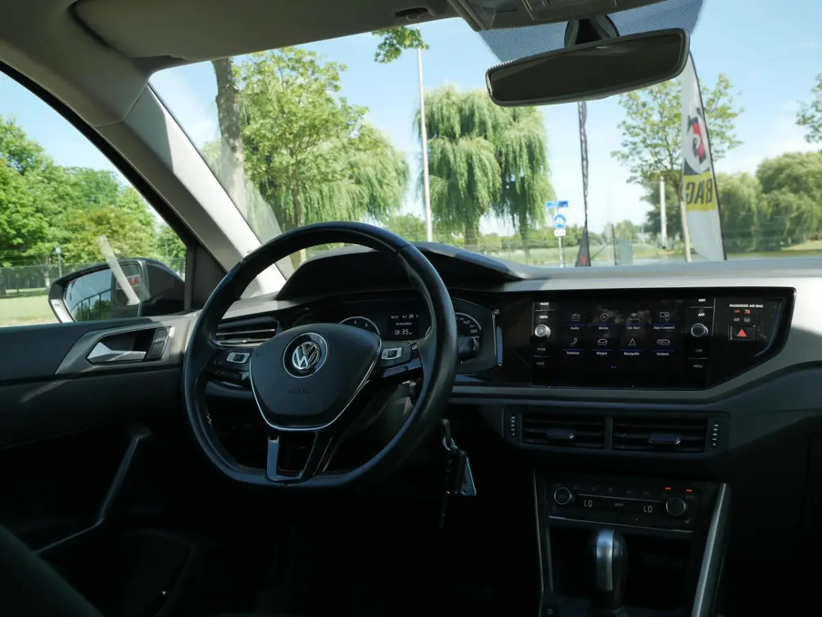 1.0 TSI 95pk 7-DSG Comfortline | Dab+ | Climate | Stoelverw. | Navi + CarPlay | 2x PDC |