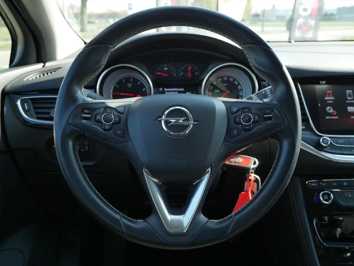 1.0 Turbo 105pk Start/Stop Innovation | Carplay | Cruise |