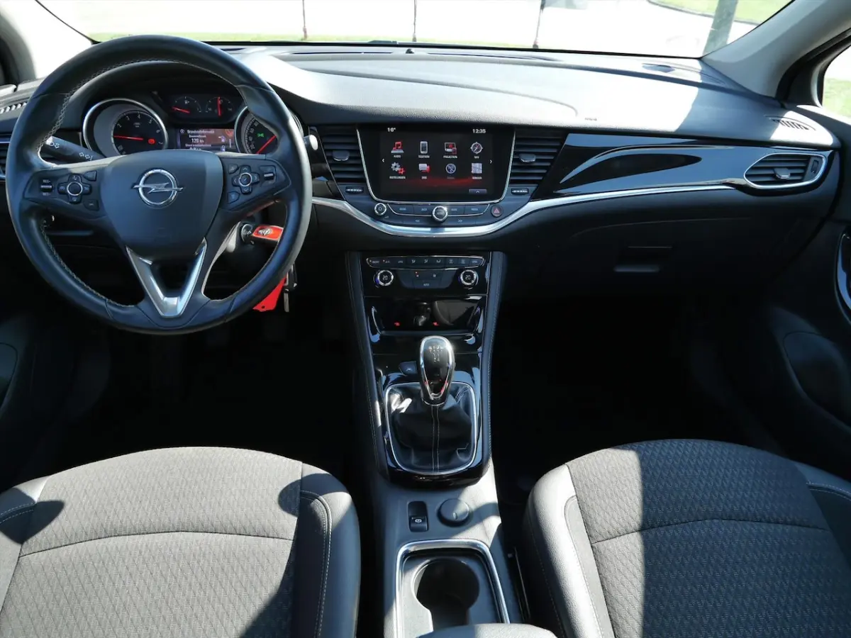 1.0 Turbo 105pk Start/Stop Innovation | Carplay | Cruise |