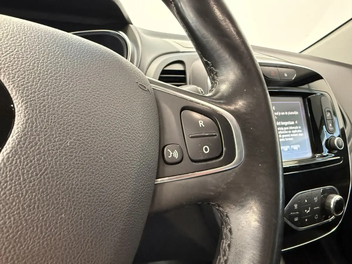 1.3 TCe Intens PDC Navi Isofix Keyless Entry/Go