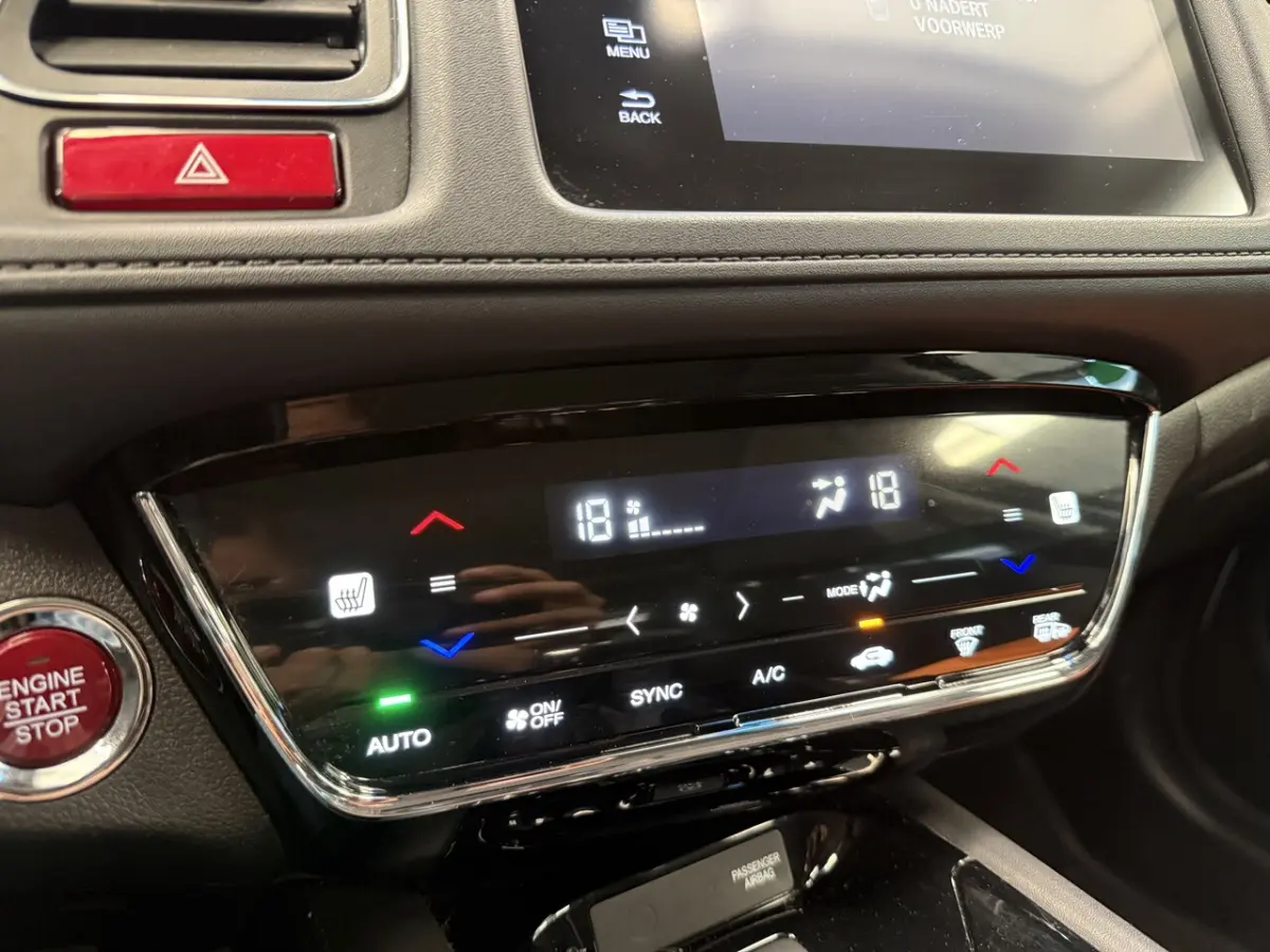 1.5 i-VTEC Executive Panoramadak Full-led Navigatie