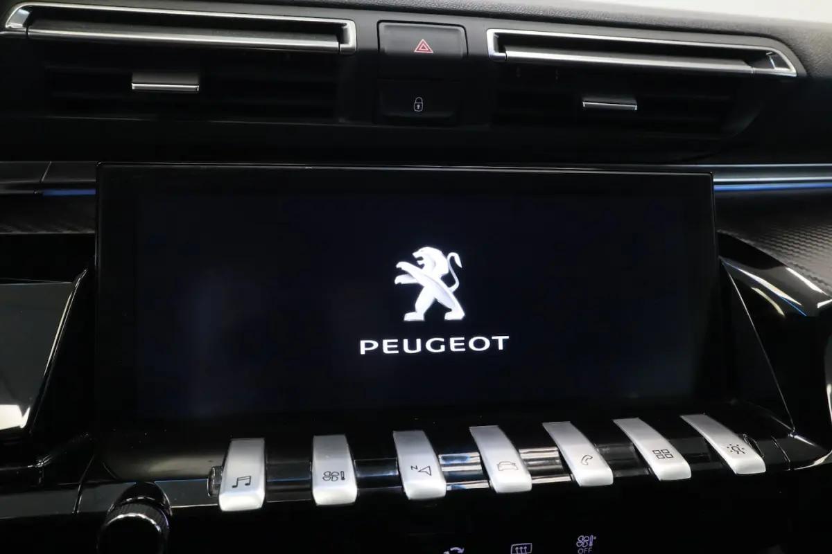 1.6 PureTech Blue Lease Allure ACC Camera PDC Keyless go 24 Maanden garantie* (Vraag naar