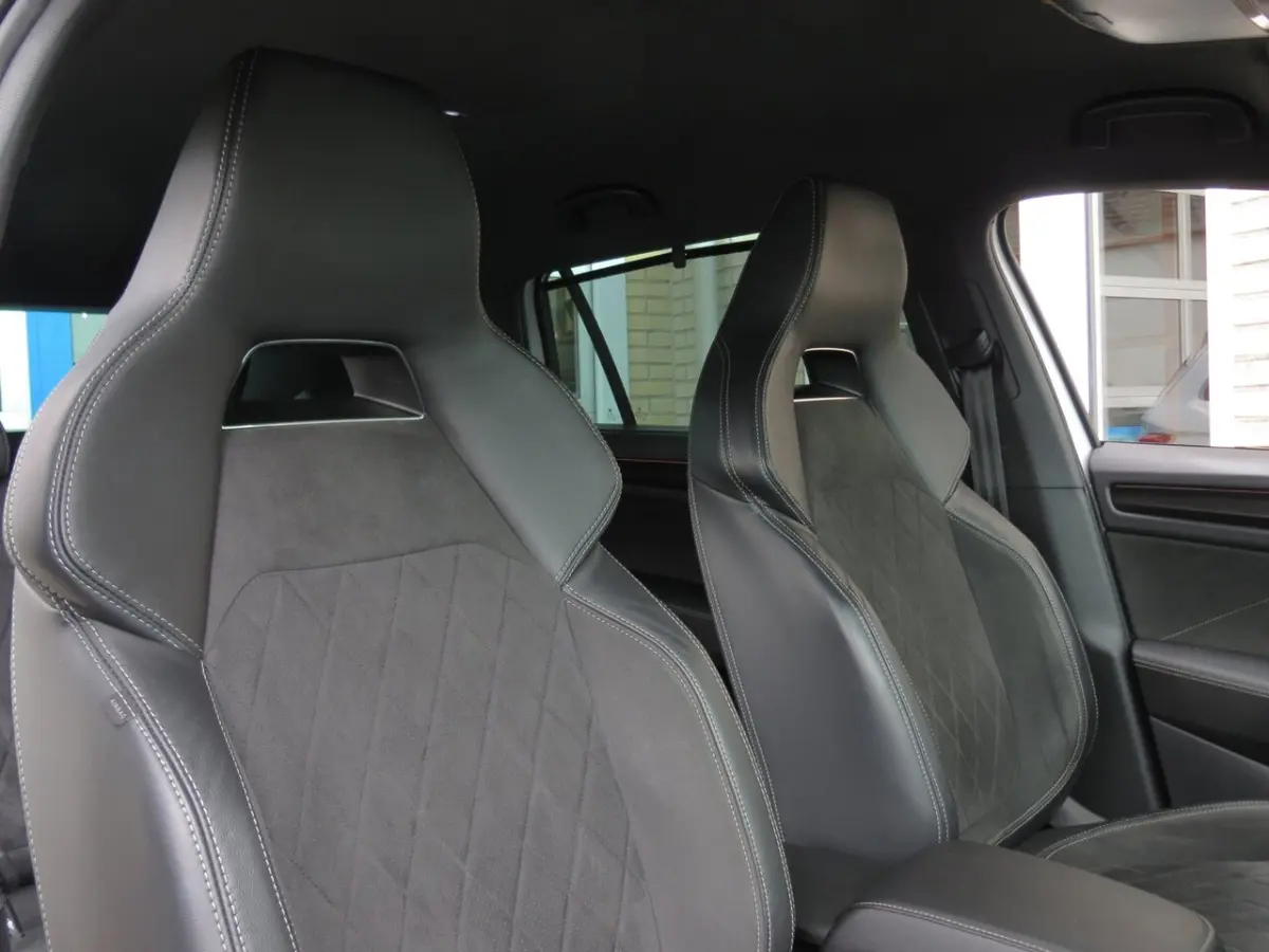 1.5 TSI DSG Sportline Business Camera|Trekhaak|Schaalstoelen|Winter Pakket|Ad. Cruise|CarP