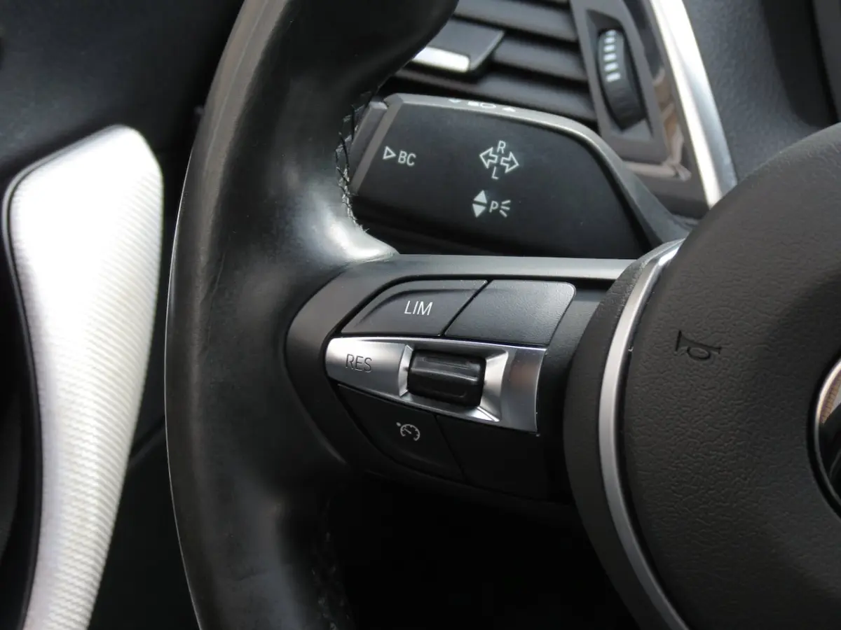 118i M Sport Edition Shadow-Line|Navi|Clima|Cruise|PDC|Vol Leder Sport int.|LED|18'' Incl|
