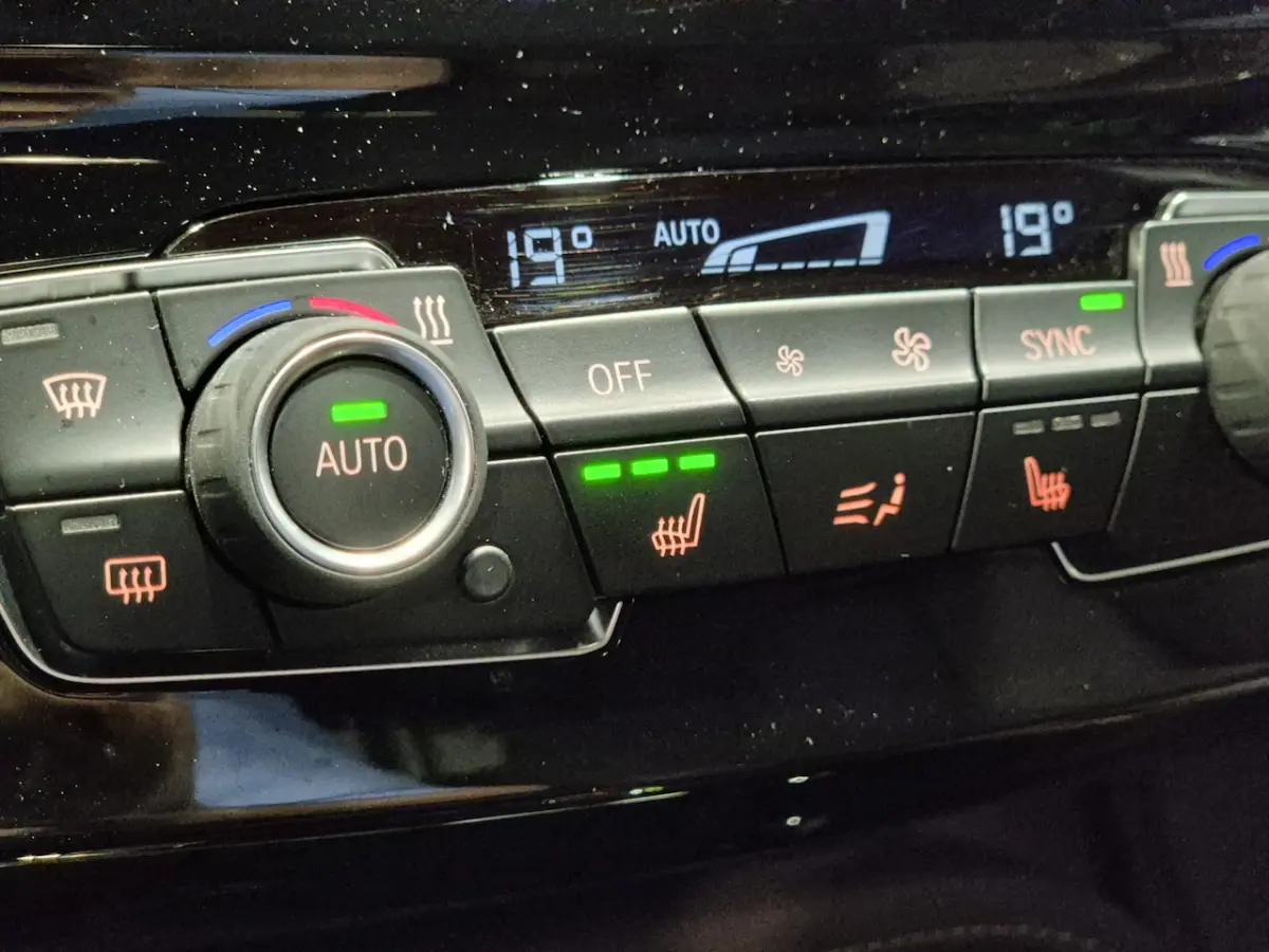 xDrive25e High Executive Sportline | Bruin leder | Camera | HUD | Trekhaak | 4x4