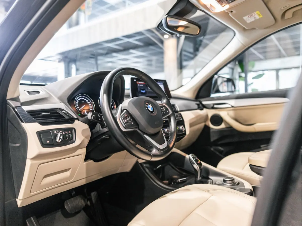 sDrive20i 190pk Executive X-Line | Facelift | Panorama | Camera | HUD | Leder beige | Came