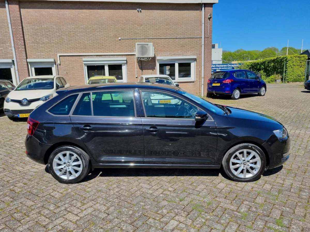 1.0 TSI Greentech Drive âPANODAK âCARPLAY âNIEUWE APK
