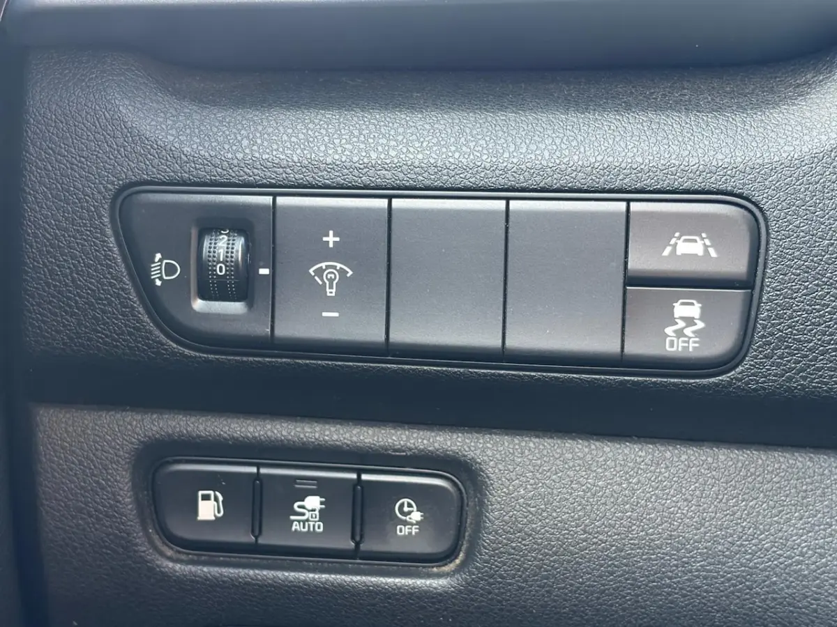 1.6 GDi PHEV DynamicLine STOELVERWARMING - JBL - NAVI - CAMERA