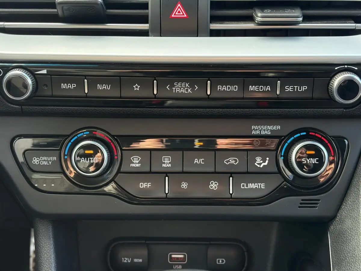 1.6 GDi PHEV DynamicLine STOELVERWARMING - JBL - NAVI - CAMERA