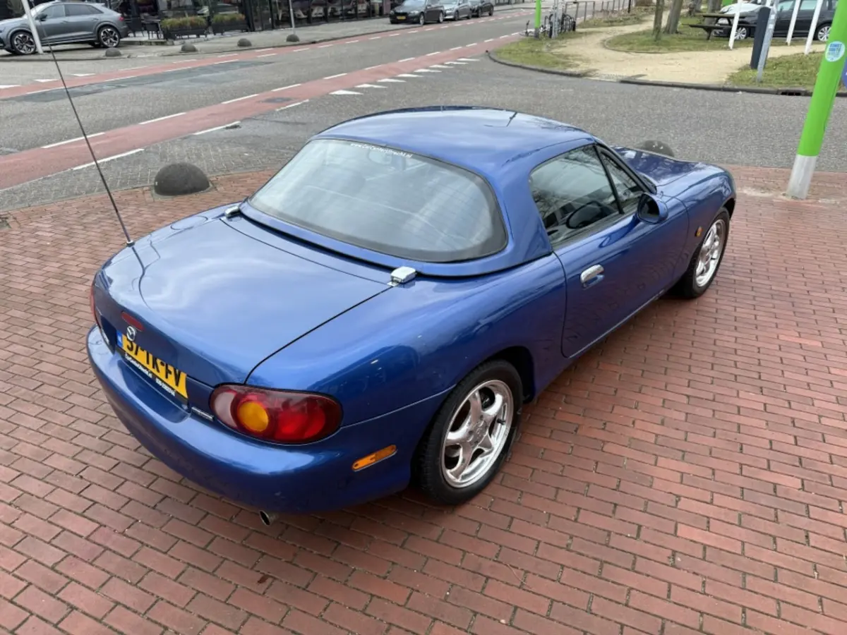 1.8i 10th Annivers. | hardtop | airco |