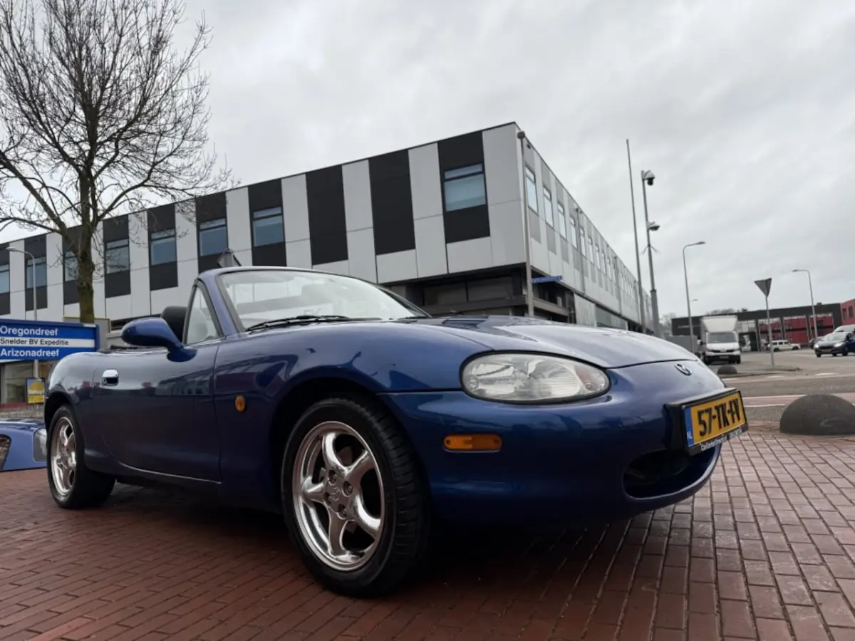 1.8i 10th Annivers. | hardtop | airco |