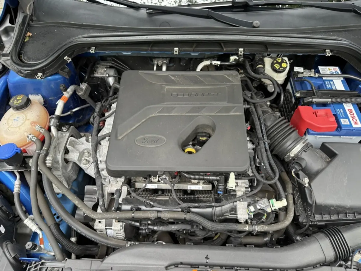 1.5 EcoBoost ST Line Business | apk 13-01-2028 |