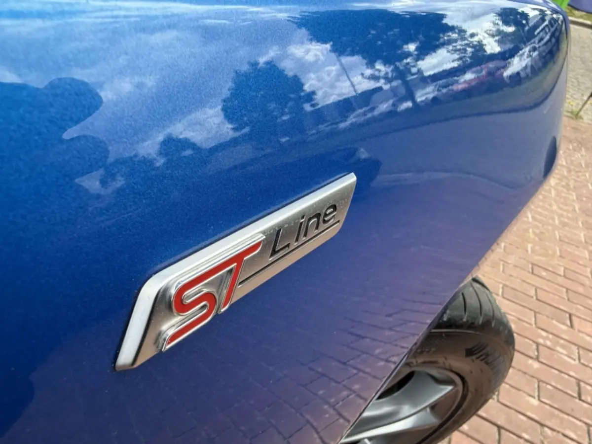 1.5 EcoBoost ST Line Business | apk 13-01-2028 |