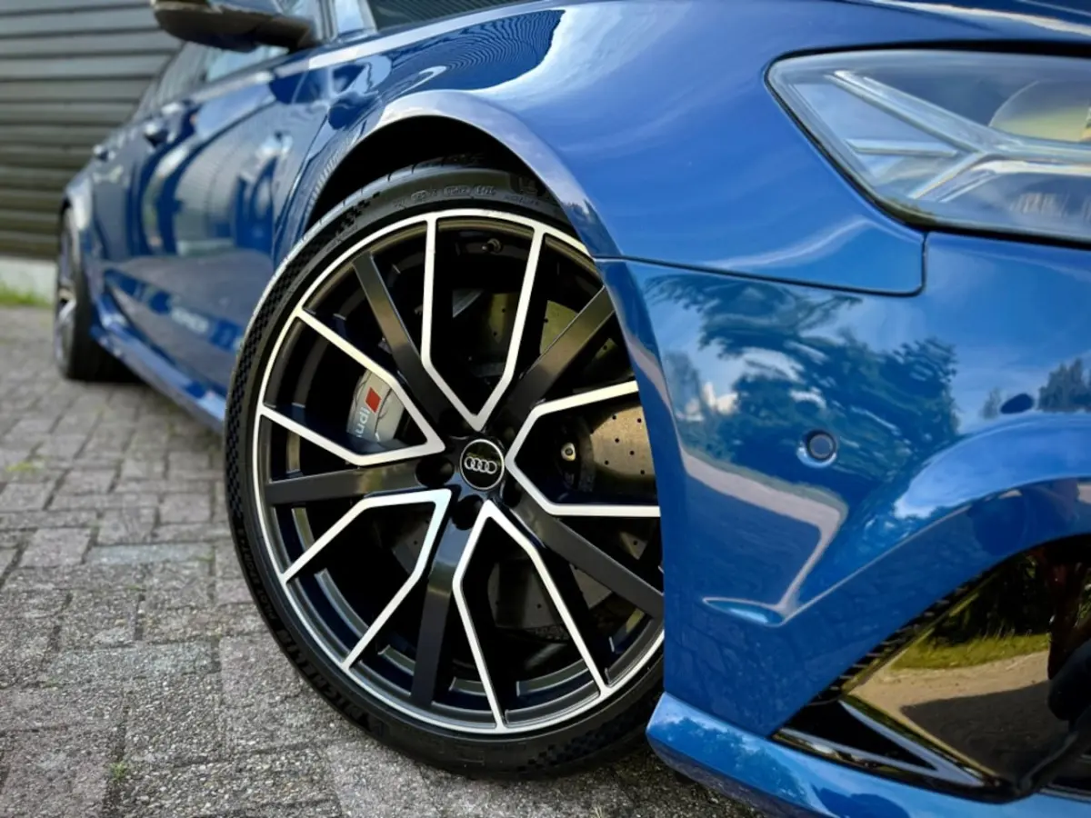 4.0 TFSI PERF. PANO|B&O|CERAMIC|AKRA|HUD|NIGHTVIS|SOFTCLOSE
