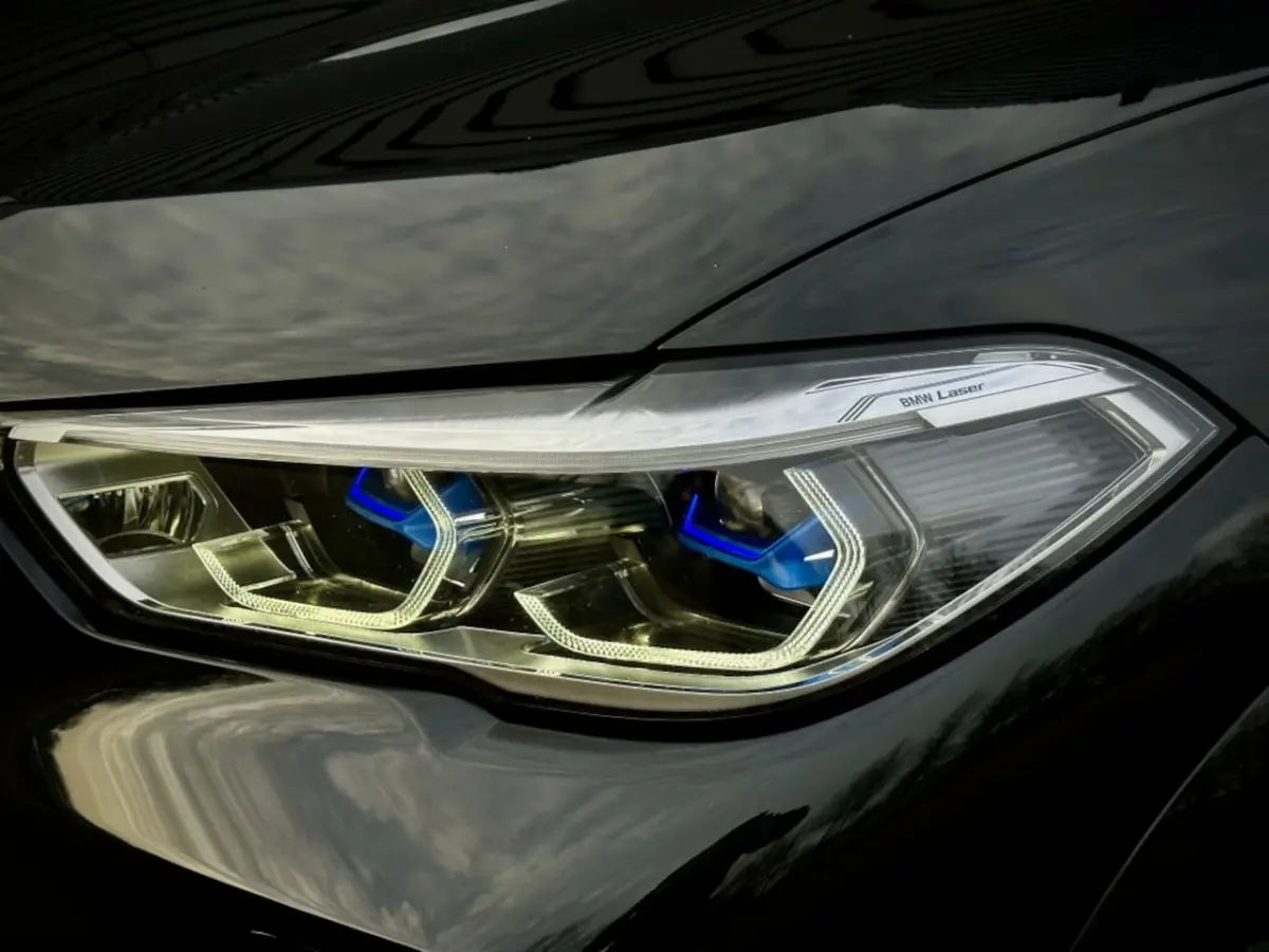 xDrive40i M-PERF. LASER|PANO|HUD|360|H/K|4WL STURING