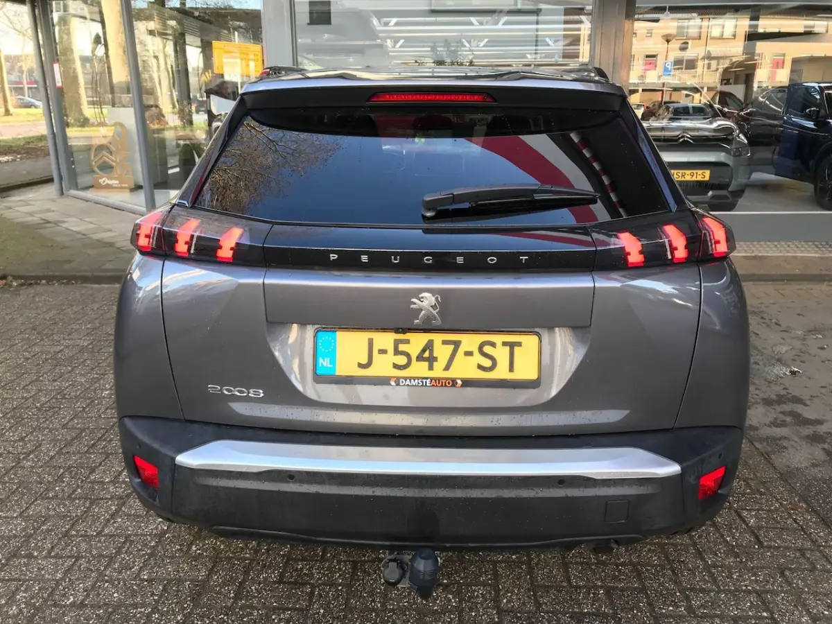 1.2 PureTech Allure | 18 inch LMV | Navi & Camera
