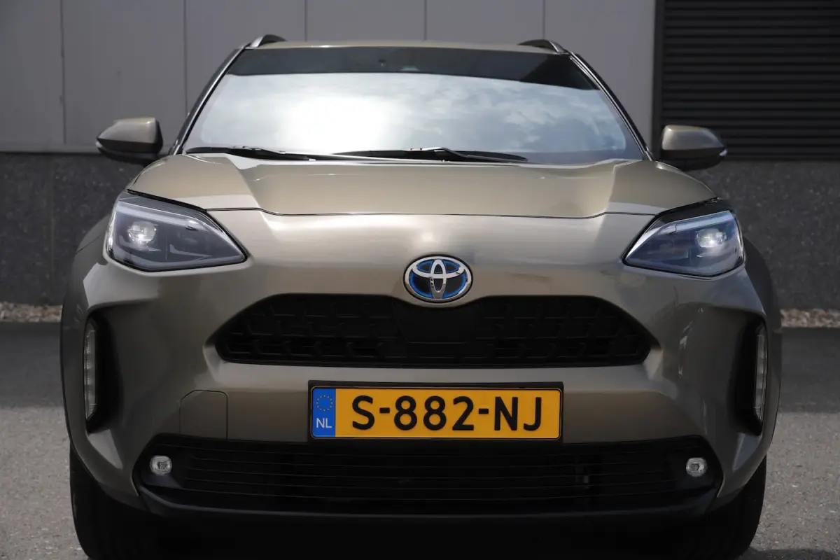 1.5 Hybrid Dynamic/Adaptive/Carplay/Trekhaak/Camera/Led/17"