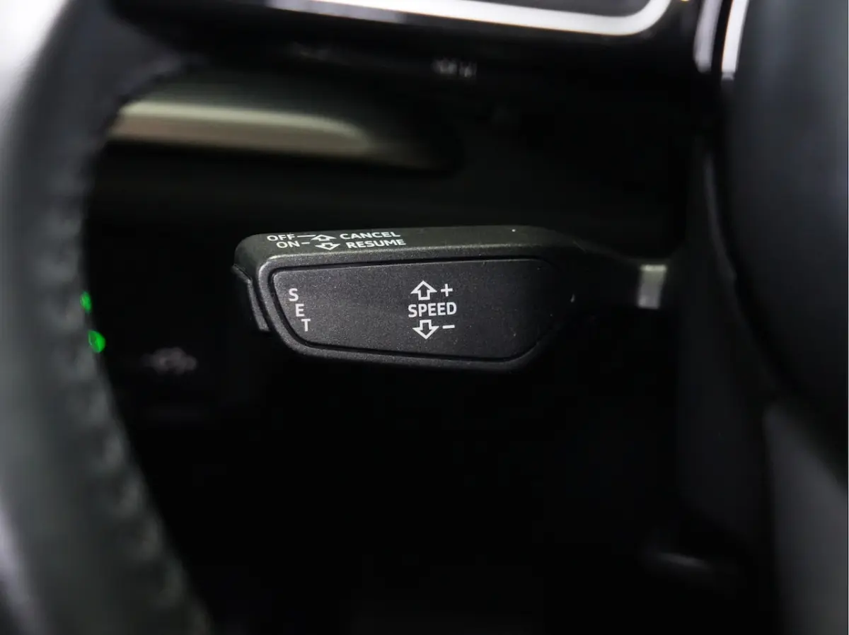 1.0 115pk TFSI Design Pro Line Plus Navigatie Cruise Control Sportstoelen 155
