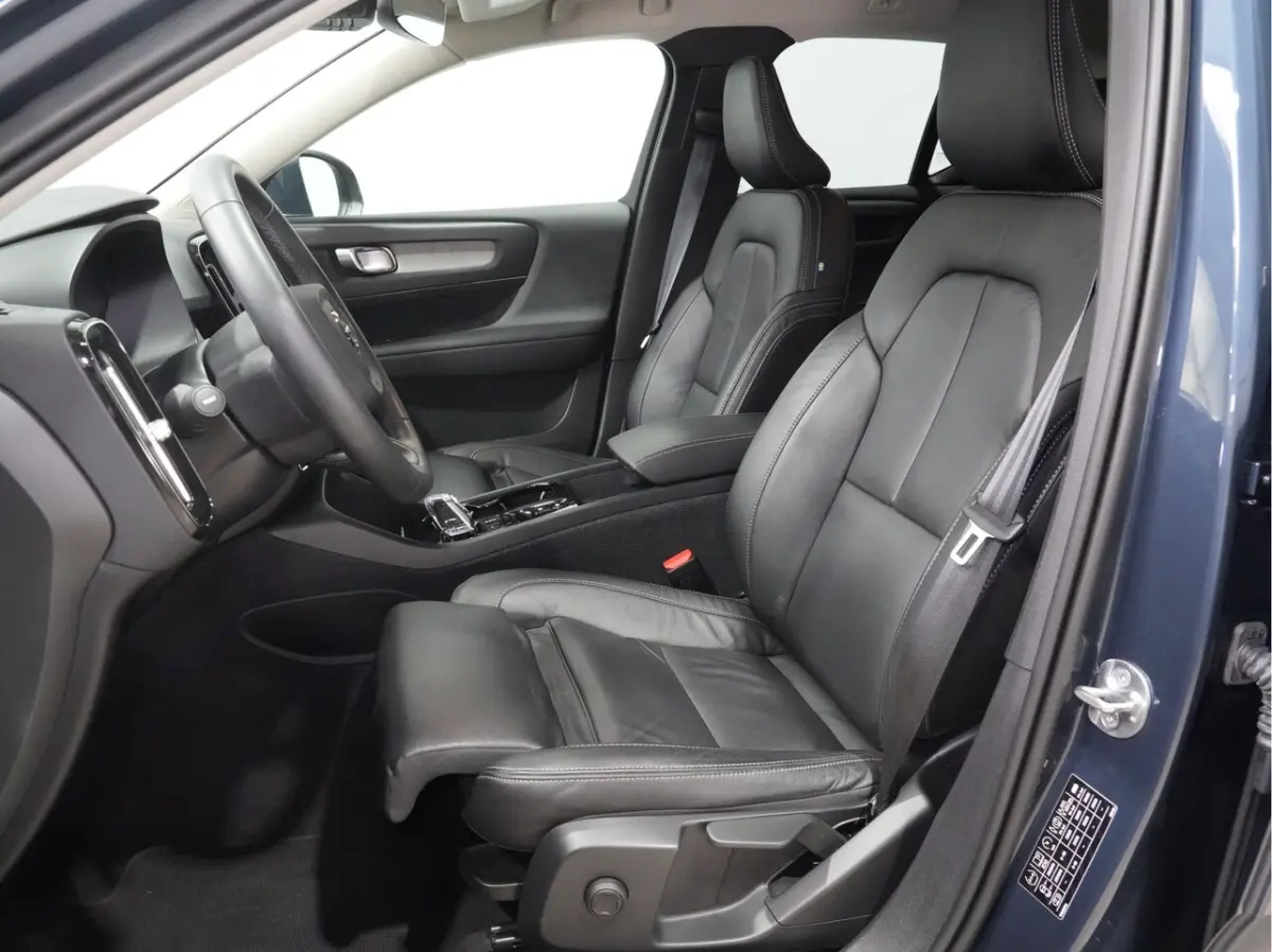 1.5 T4 Recharge Inscription Lederen bekleding Trekhaak Navigatie 211