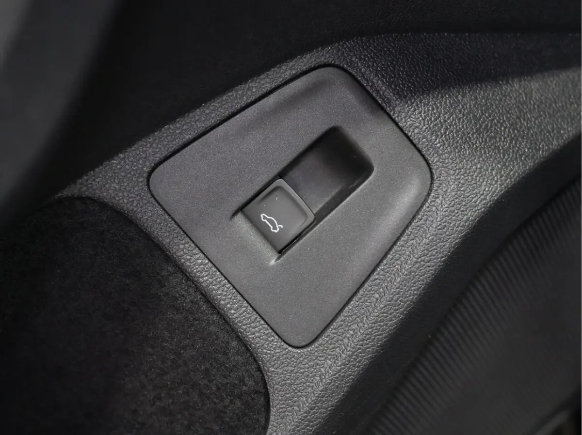 1.5 150pk DSG TSI Elegance Trekhaak wegklapbaar Navigatie AchteruitriJCAMERA 226